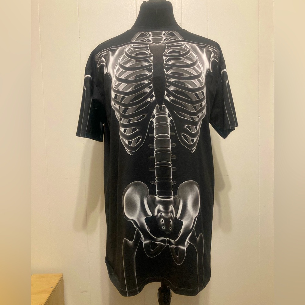 Devil Walking Skelton Tee size S
